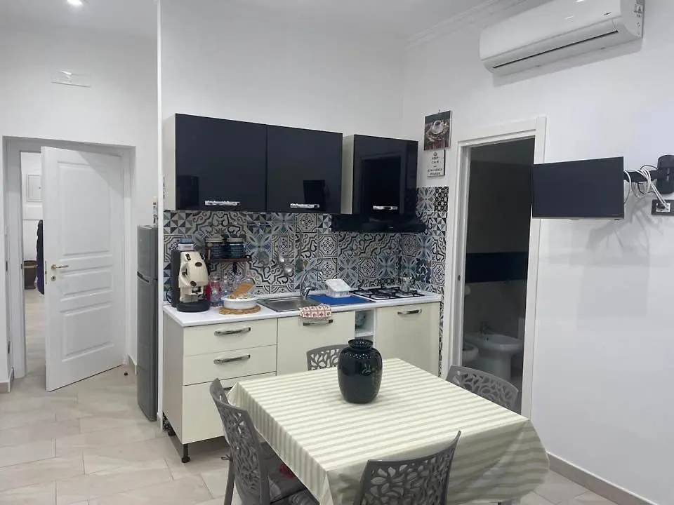 Casa Vacanza Rosmery Apartment Naples 0*,