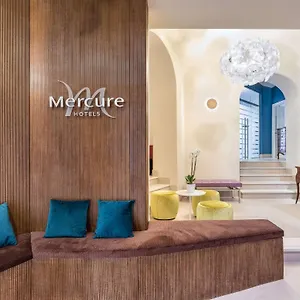 Mercure Centro Angioino מלון
